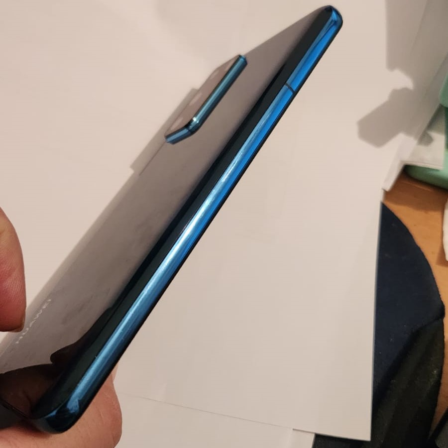 Celular Huawei P40 Seminuevo 8Gb memoria ram 128Gb almacenamiento Color azul modelo ANA-LX4